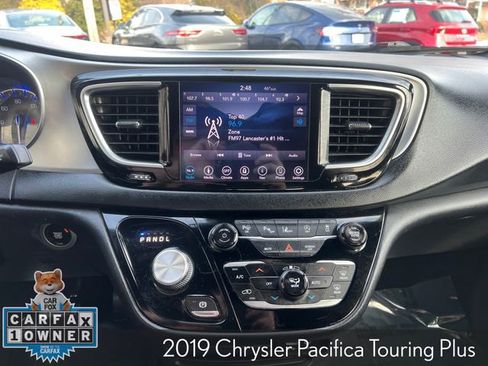 Used 2019 Chrysler Pacifica Touring Plus w/ Advanced Safetytec Group image 21