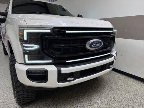 Used 2018 Ford F250 Platinum w/ Platinum Ultimate Package AWD/4WD image 30