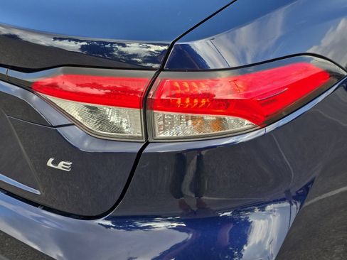 Certified 2025 Toyota Corolla LE FWD image 23