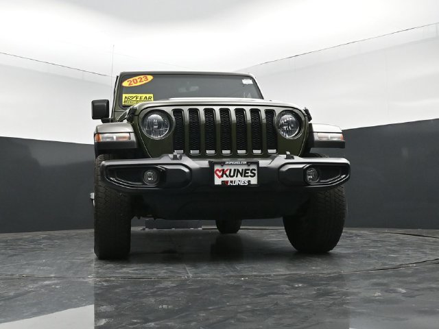 Used 2023 Jeep Wrangler Unlimited Sahara AWD/4WD image 48