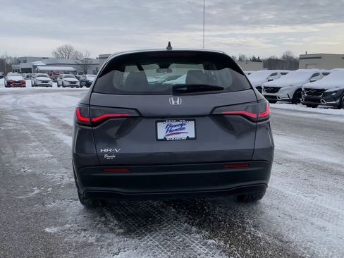 Certified 2025 Honda HR-V LX image 8