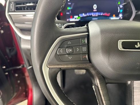 Used 2023 Jeep Grand Cherokee 4WD 4xe w/ Luxury Tech Group II image 15