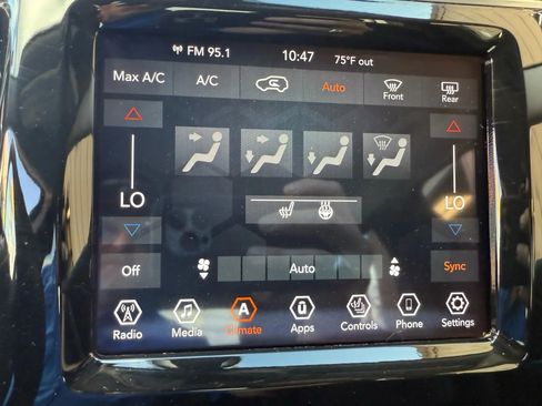 Used 2020 Jeep Cherokee Limited image 16