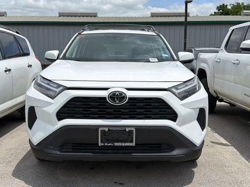 Used 2024 Toyota RAV4 XLE FWD image 2