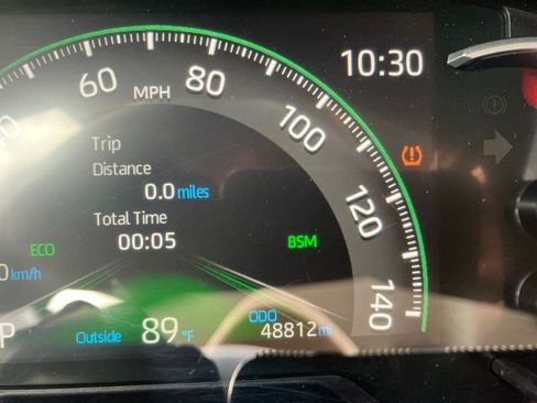 Used 2025 Toyota RAV4 XLE FWD image 9