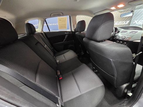 Used 2013 MAZDA MAZDA3 i Touring image 24
