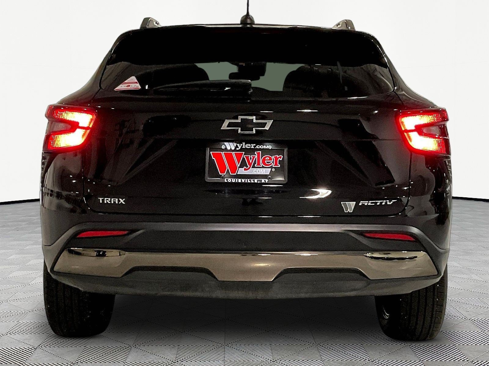 Used 2026 Chevrolet Trax ACTIV w/ Driver Confidence Package FWD image 5