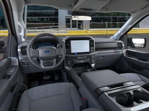 New 2025 Ford F150 XLT w/ Equipment Group 301A Standard image 9