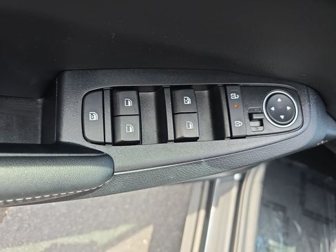 Used 2024 Kia Seltos EX FWD image 27