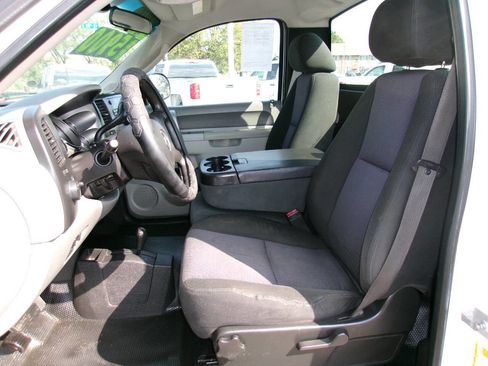 Used 2011 GMC Sierra 2500 W/T image 12