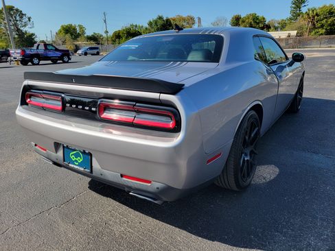 Used 2015 Dodge Challenger R/T Plus image 5