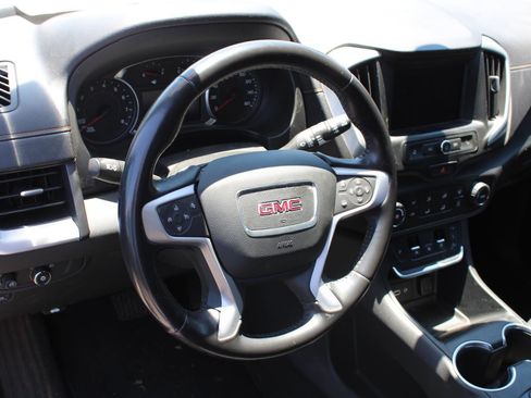 Used 2021 GMC Terrain SLE w/ Elevation Edition FWD image 9