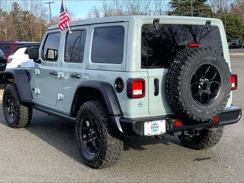 Certified 2024 Jeep Wrangler Willys image 9