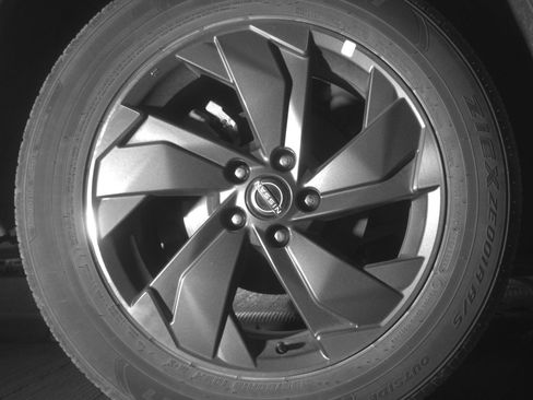 Used 2025 Nissan Rogue SV FWD image 15