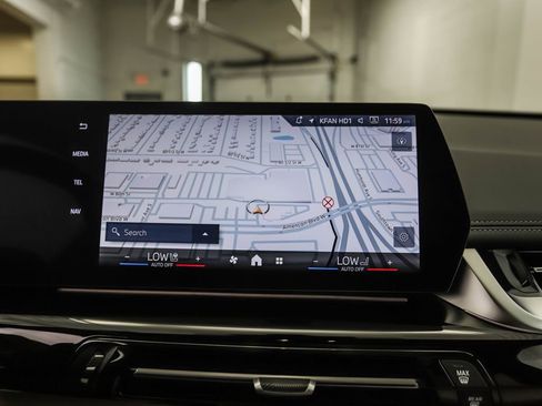 Used 2025 BMW X1 xDrive28i w/ Convenience Package image 16