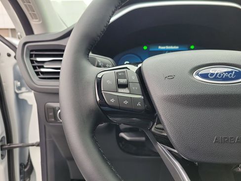 New 2026 Ford Escape Platinum w/ Premium Technology Package image 23
