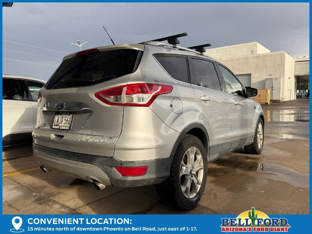 Used 2015 Ford Escape Titanium FWD image 4
