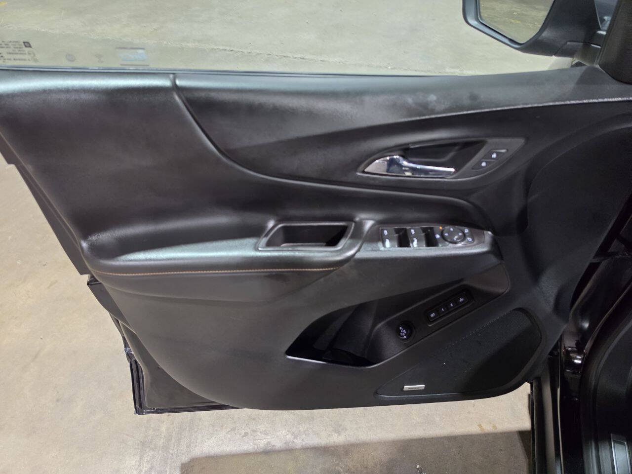 Used 2020 Chevrolet Equinox Premier AWD/4WD image 23