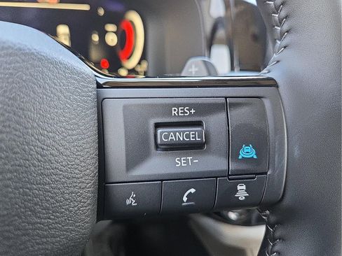 New 2026 Nissan Pathfinder SL image 13