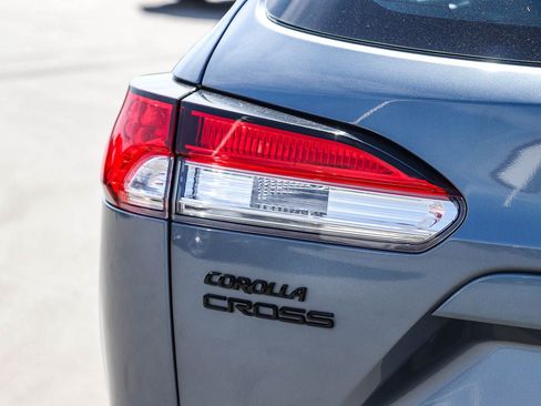 Certified 2024 Toyota Corolla Cross AWD Hybrid image 8