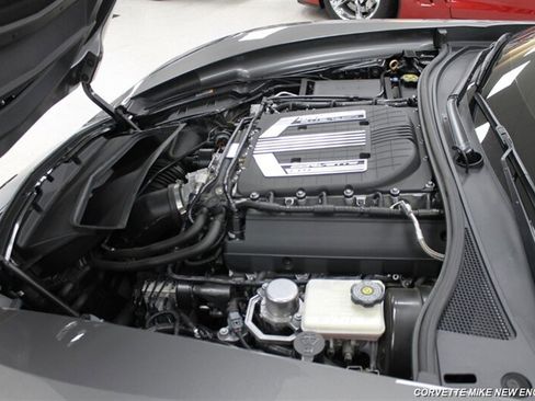 Used 2016 Chevrolet Corvette Z06 w/ 3LZ Preferred Equipment Group RWD image 39