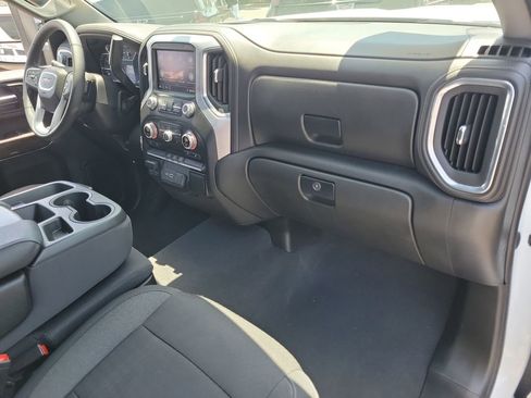 Used 2022 GMC Sierra 2500 SLE w/ SLE Value Package; AWD/4WD image 27