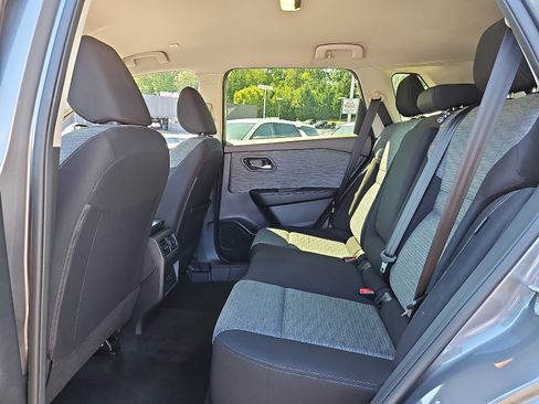 Certified 2023 Nissan Rogue SV image 10