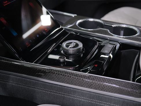 Used 2026 Cadillac Escalade V w/ LPO, ONYX Package image 25