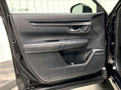 Used 2025 Honda CR-V LX image 23