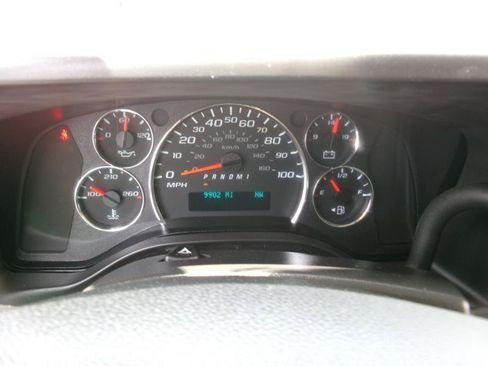 Used 2025 Chevrolet Express 3500 LT w/ LT Preferred Equipment Group RWD image 11