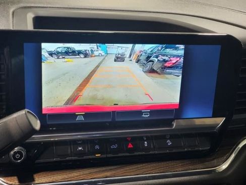 Used 2024 Chevrolet Silverado 1500 LT Trail Boss w/ LPO, Dark Essentials Package image 27