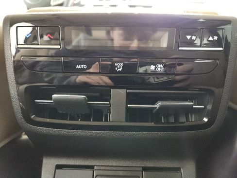 Certified 2023 Acura MDX FWD w/ Technology Package image 34