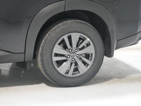 New 2025 Nissan Pathfinder SV image 27