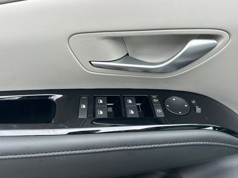 New 2026 Hyundai Tucson Limited image 8