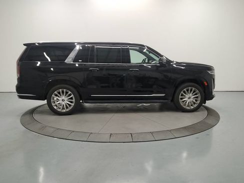 Used 2021 Cadillac Escalade ESV Premium Luxury AWD/4WD image 9