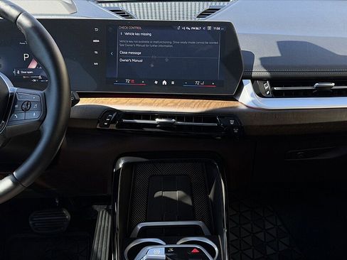 Used 2024 BMW X1 xDrive28i w/ Premium Package image 11