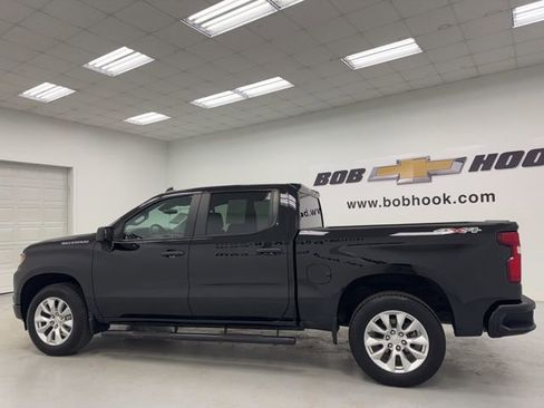 Used 2024 Chevrolet Silverado 1500 Custom image 8