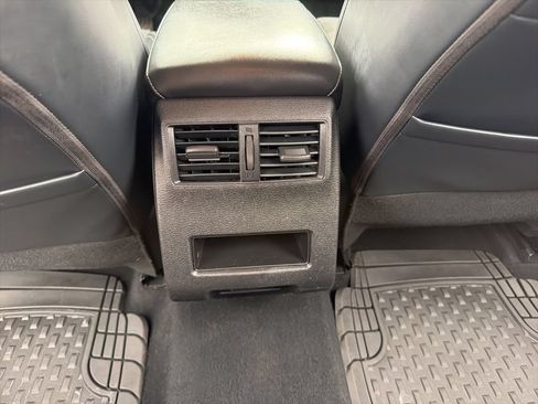 Used 2023 Mitsubishi Outlander SE FWD image 19
