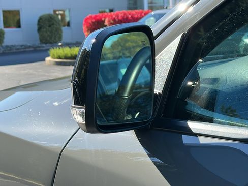 Used 2024 Dodge Durango GT image 11