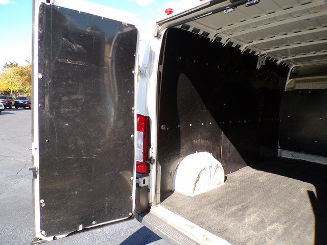 Used 2014 RAM ProMaster 2500 w/ Cargo Convenience Group FWD image 17