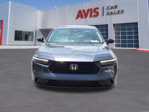 Used 2025 Honda Accord SE image 2