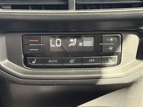 Used 2024 Volkswagen Atlas SEL Premium R-Line AWD/4WD image 48