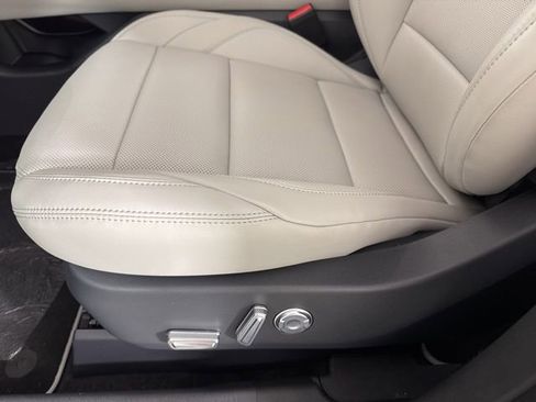 New 2026 Lincoln Nautilus Premier w/ Equipment Group 102A image 15