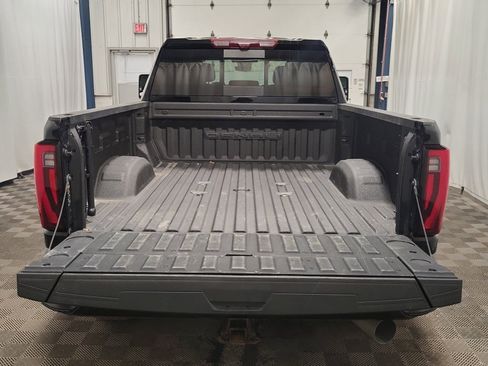 Used 2024 GMC Sierra 2500 Denali Ultimate AWD/4WD image 15