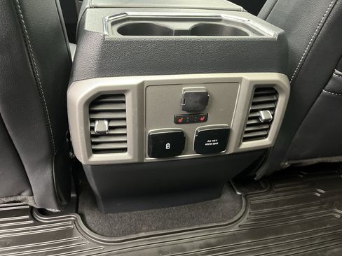 Used 2022 Ford F350 Lariat w/ Lariat Ultimate Package image 14