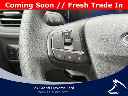 Used 2025 Ford Escape ST-Line Select AWD/4WD image 18