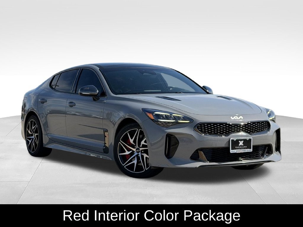 Used 2022 Kia Stinger GT-Line w/ Sun & Sound Package RWD image 2