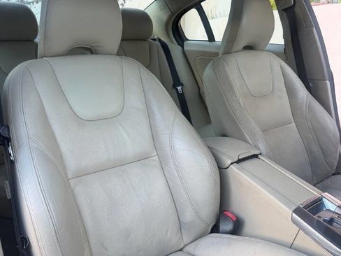 Used 2012 Volvo S60 T5 image 17