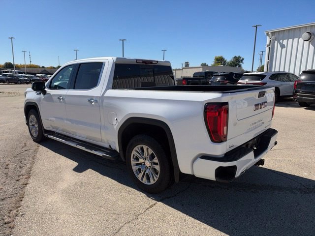 Used 2023 GMC Sierra 1500 Denali w/ Technology Package AWD/4WD image 3