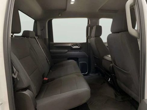 Used 2025 Chevrolet Silverado 2500 LT AWD/4WD image 21